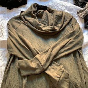 oversized loose olive green turtle neck sweater